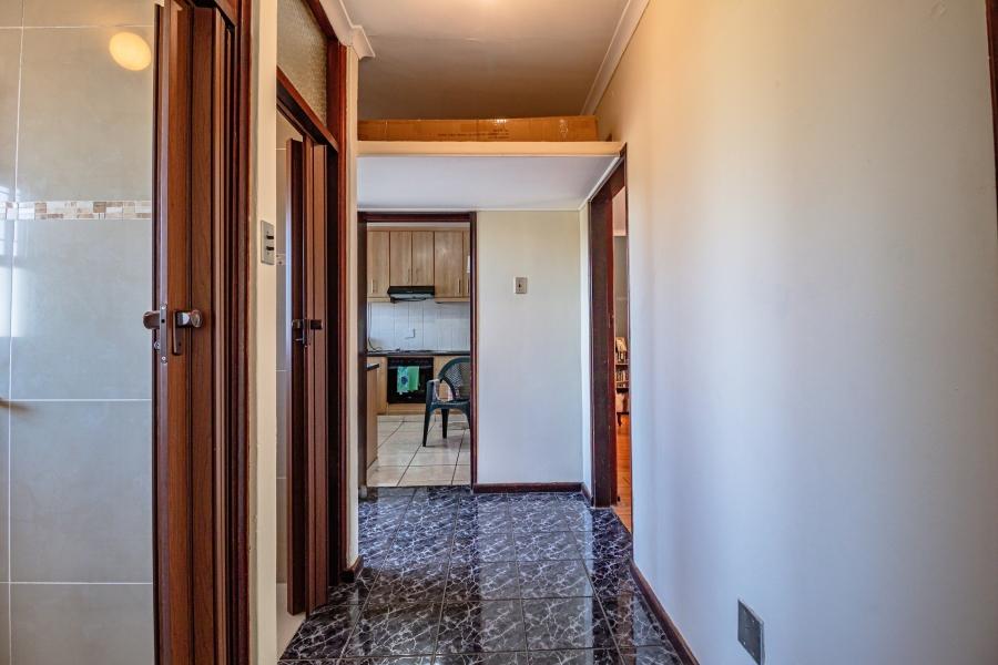 2 Bedroom Property for Sale in Claremont Western Cape